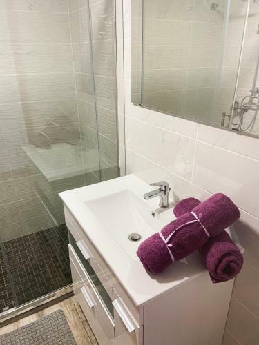 Apartamento Elegant 2 Bedroom, Big Terrace 200m From Beach