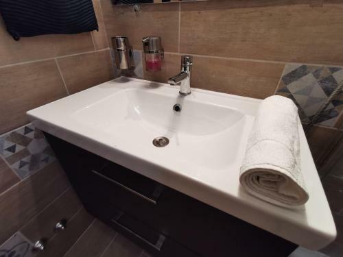 Apartamento Monolocale - Piano Terra - Ingresso Indipendente