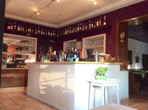 Hostal Hotel H�lscher