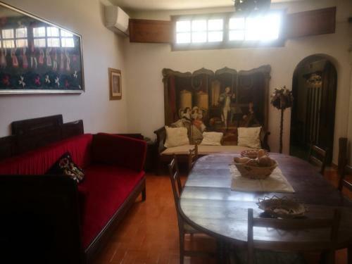 Isabel's Hause