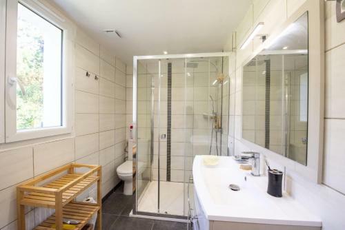 Belle Maison Pour 10 Personnes A Quelques Pas de La Plage