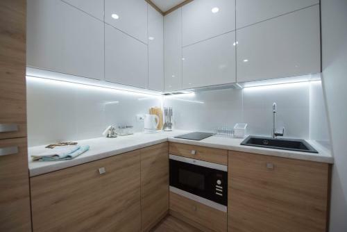Cozy Apartment On Hlyboka Street 24