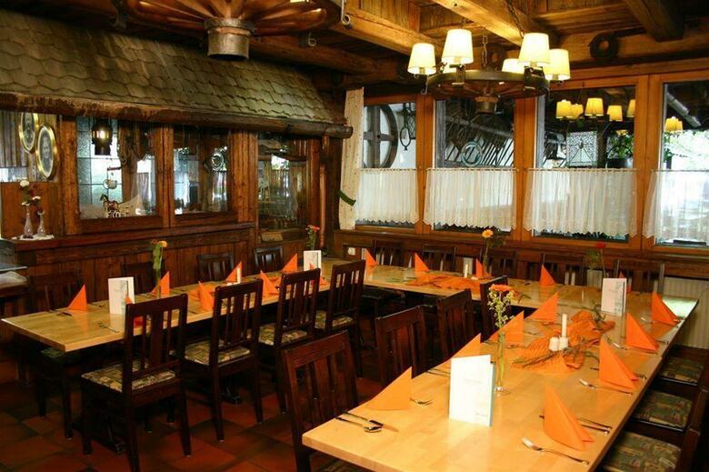 Hostal Hotel Petzengarten