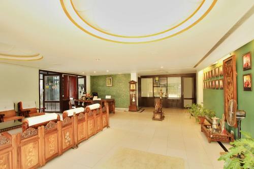 Hotel Royal Inn