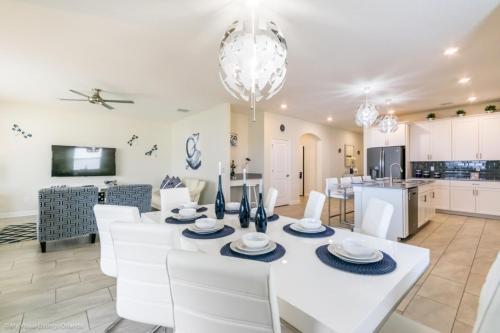 Luxurious Comfort - 6 Bdm Villa With Pool & Game Rm Villa