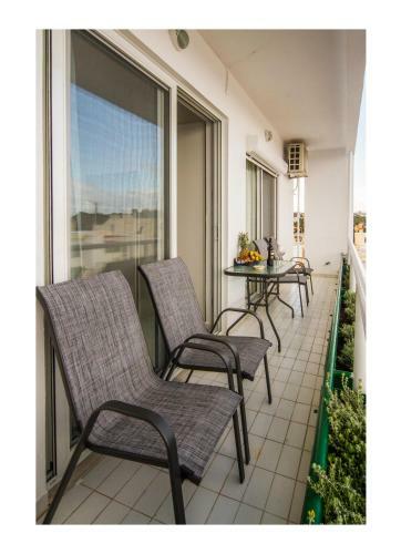 Beautiful Apartment Near The Old Town
