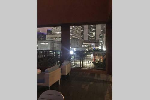 Downtown Houston Apartment W Pool And Free Parking