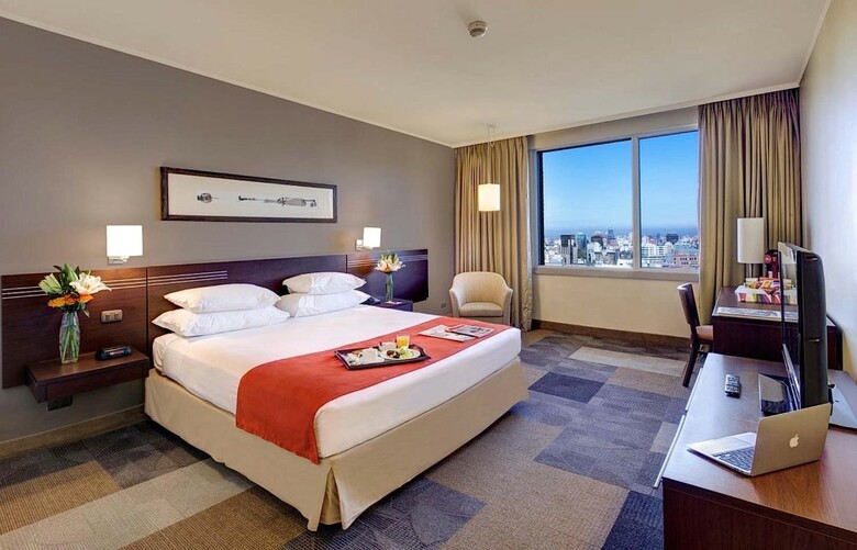Hotel Pullman Santiago El Bosque