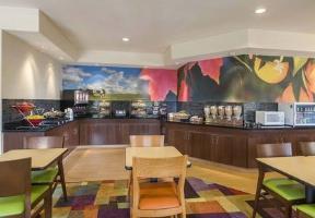 Hotel Fairfield Inn & Suites Holland