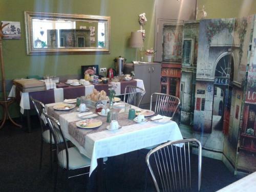Hotel G�l