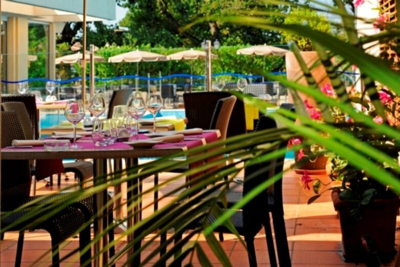 Hotel Mercure Orange