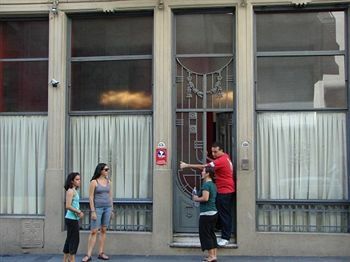 Hotel Hostel Inn Tango City - Hostelling International
