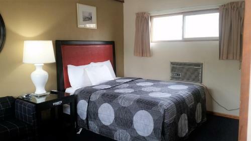 Hillcrest Motel