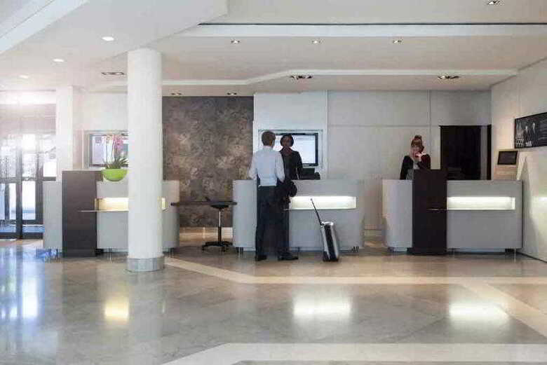 Hotel Novotel Paris Pont De S�vres
