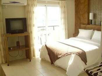 Hotel La Rozada Suites