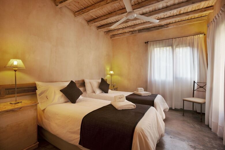 Hotel Posada Borravino
