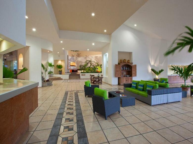 Hotel Krystal Ixtapa