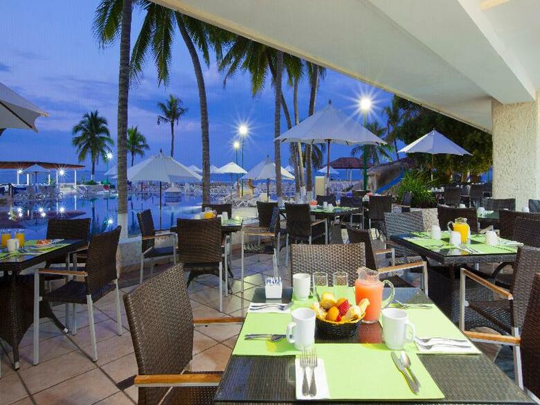 Hotel Krystal Ixtapa