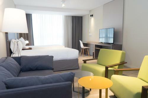 Hotel Olmos Suites