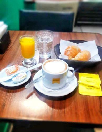 Hotel Olmos Suites