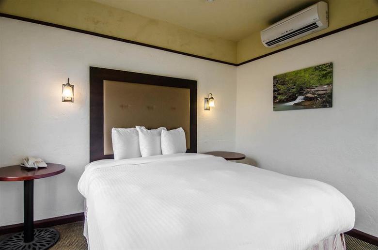 Hotel Seville, An Ascend Hotel Collection Member