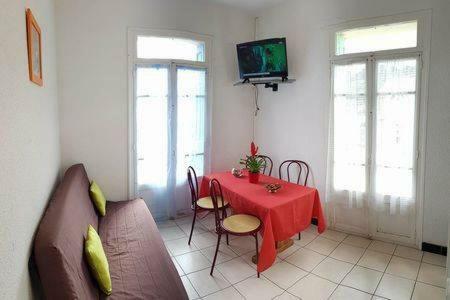 Hostal Residence Villa Bear