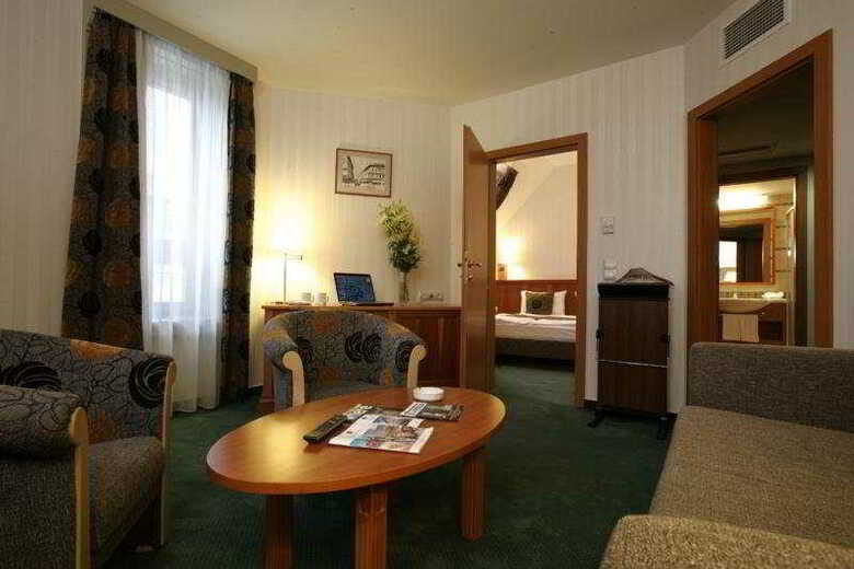 Hotel The Three Corners Art