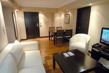 Hotel Premium Tower Suites