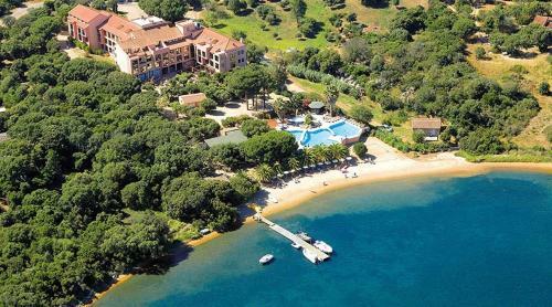Hotel Club U Libecciu