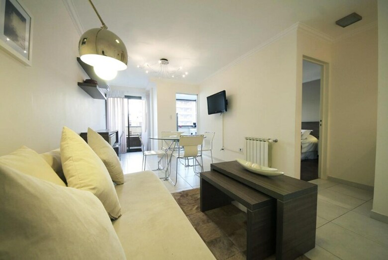 Hotel Bvd Illia Flat Mec
