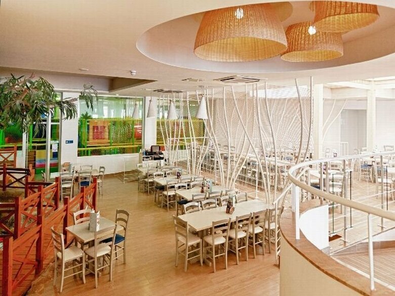 Hotel Db Seabank Resort + Spa
