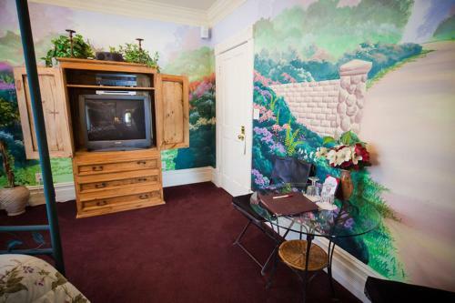 Bed & Breakfast The Anniversary Inn - South Temple