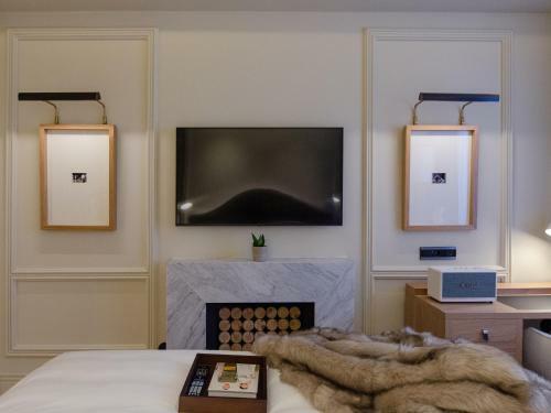 Browns Avenue Hotel