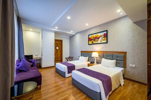 Acnos Grand Hotel