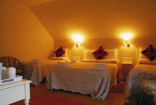 Hostal P&j Hotel