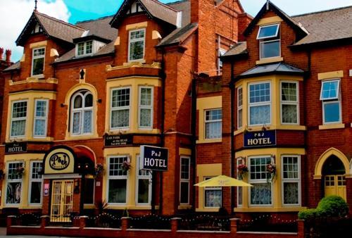 Hostal P&j Hotel