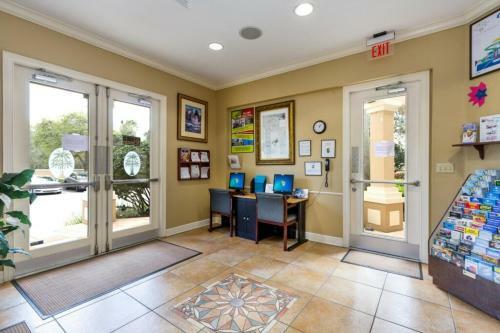 Apartamento Ground Floor Oversized Condo - Next To Disney! #104