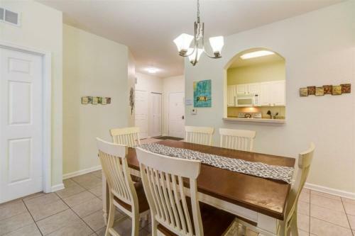 Apartamento Ground Floor Oversized Condo - Next To Disney! #104