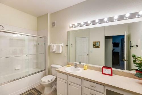 Apartamento Ground Floor Oversized Condo - Next To Disney! #104