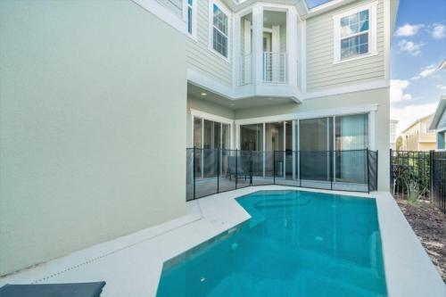 Beautiful Home Near Disney With Private Pool! Villa