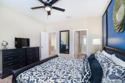 Bright 5br Villa Private Pool Spa 2 Miles To Disney