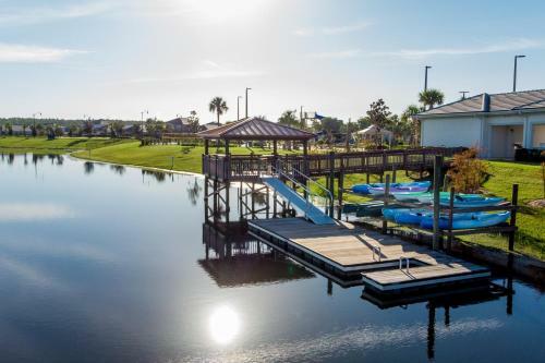 4 Bedrooms - 3 Bathrooms - Storey Lake 4827 Ct