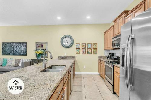 4 Bedrooms - 3 Bathrooms - Storey Lake 4827 Ct