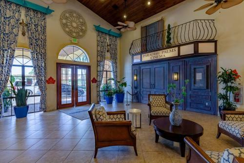 4 Bedrooms - 3 Bathrooms - Paradise Palms 8925 Bp