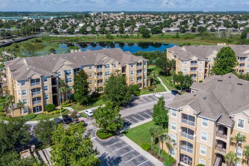 3 Bedrooms - 3 Bathrooms - Windsor Hills 2554 Ml