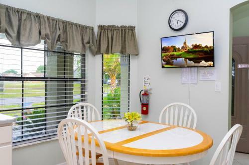 Charming 3bd W/ Pool Close To Disney @ 7826 Indian Ridge