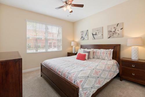 6 Bedrooms - 5 Bathrooms - Paradise Palms 8941 Cp