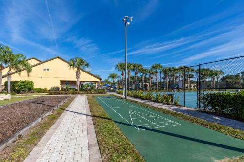 6 Bedrooms - 5 Bathrooms - Paradise Palms 8941 Cp