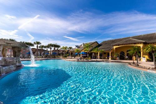 6 Bedrooms - 5 Bathrooms - Paradise Palms 8941 Cp