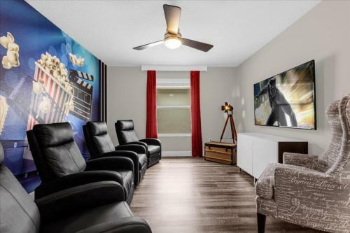 6 Bedrooms - 5 Bathrooms - Paradise Palms 8941 Cp